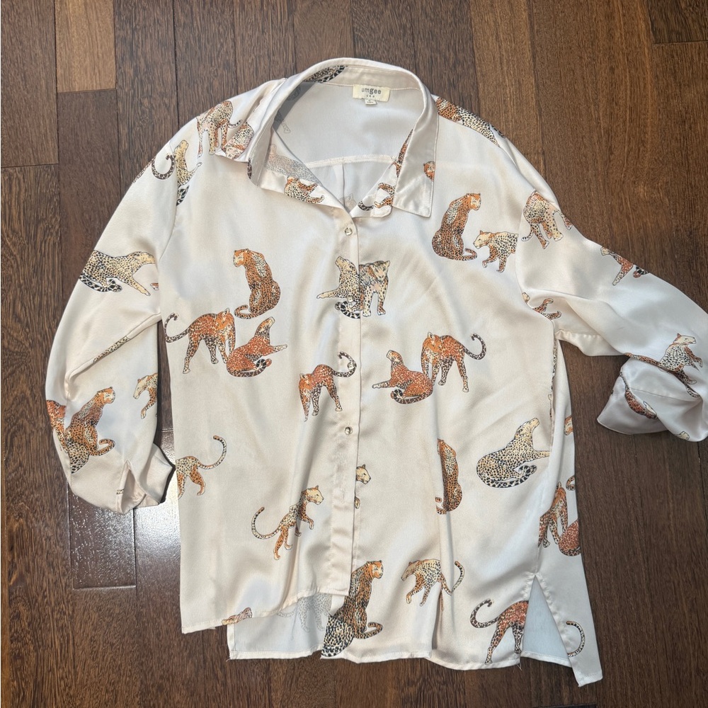 Umgee Leopard Print Blouse in Cream and Black